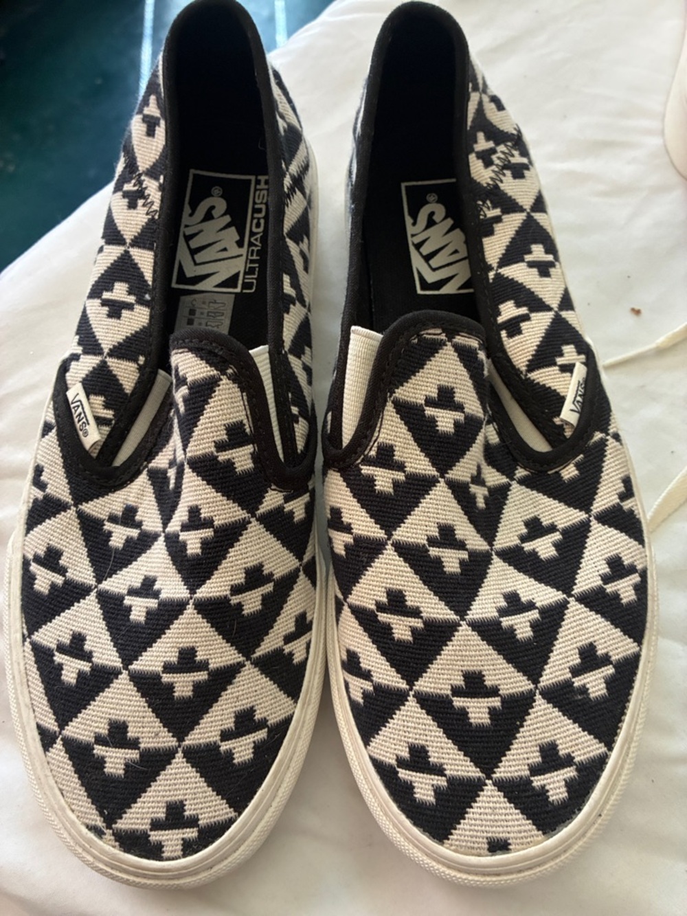 Vans Black & Cream Geometric Slip-On Loafers NEW!